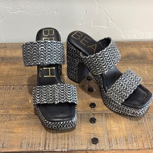 Beach by Matisse - Chunky Heel Two-Strap Sandal in Black and White